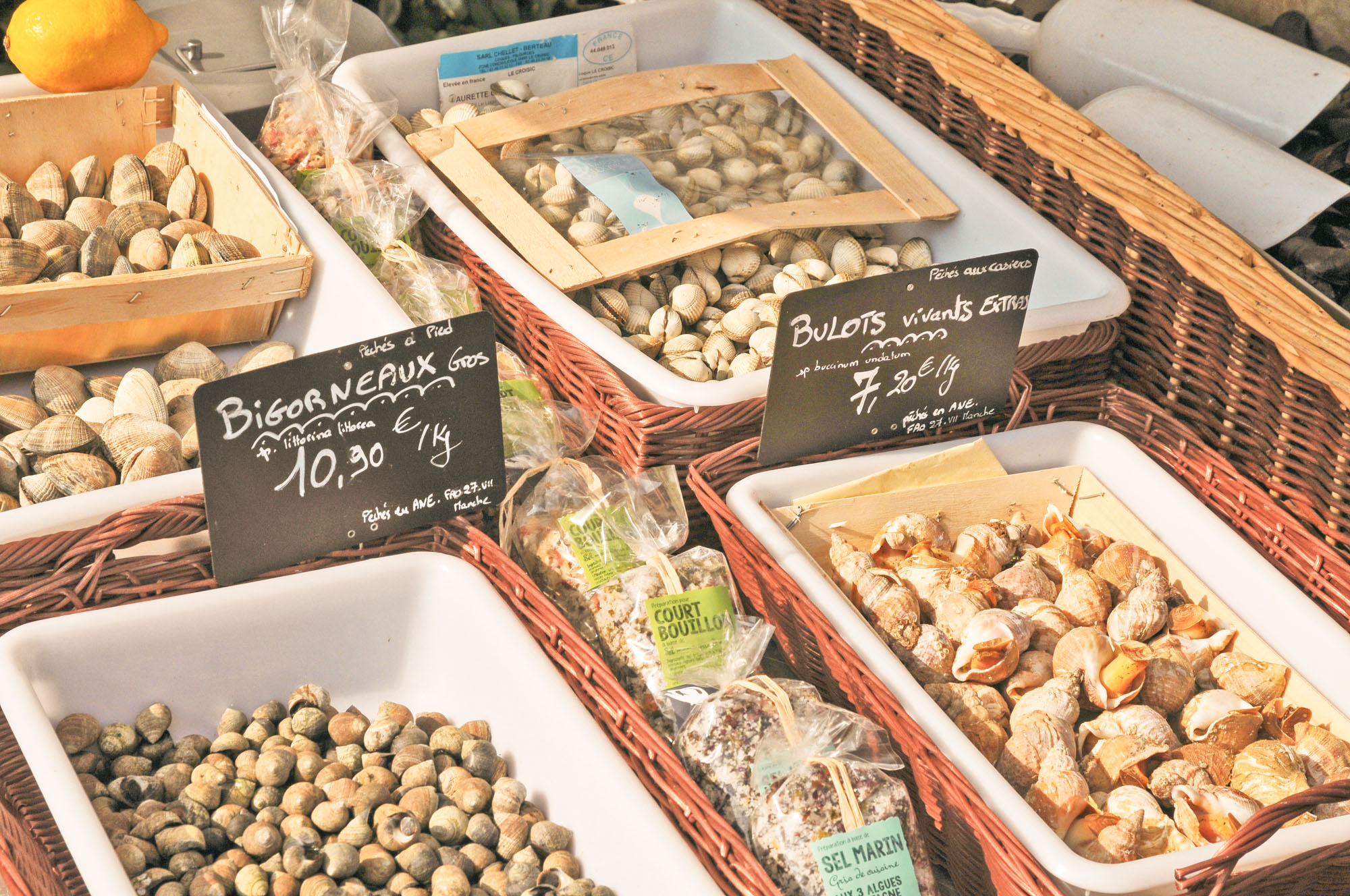 larmor plage marché breton coquillages spécialités locales